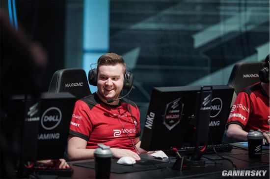 血溅赛场！NiKo斩获对阵Vitality单场MVP